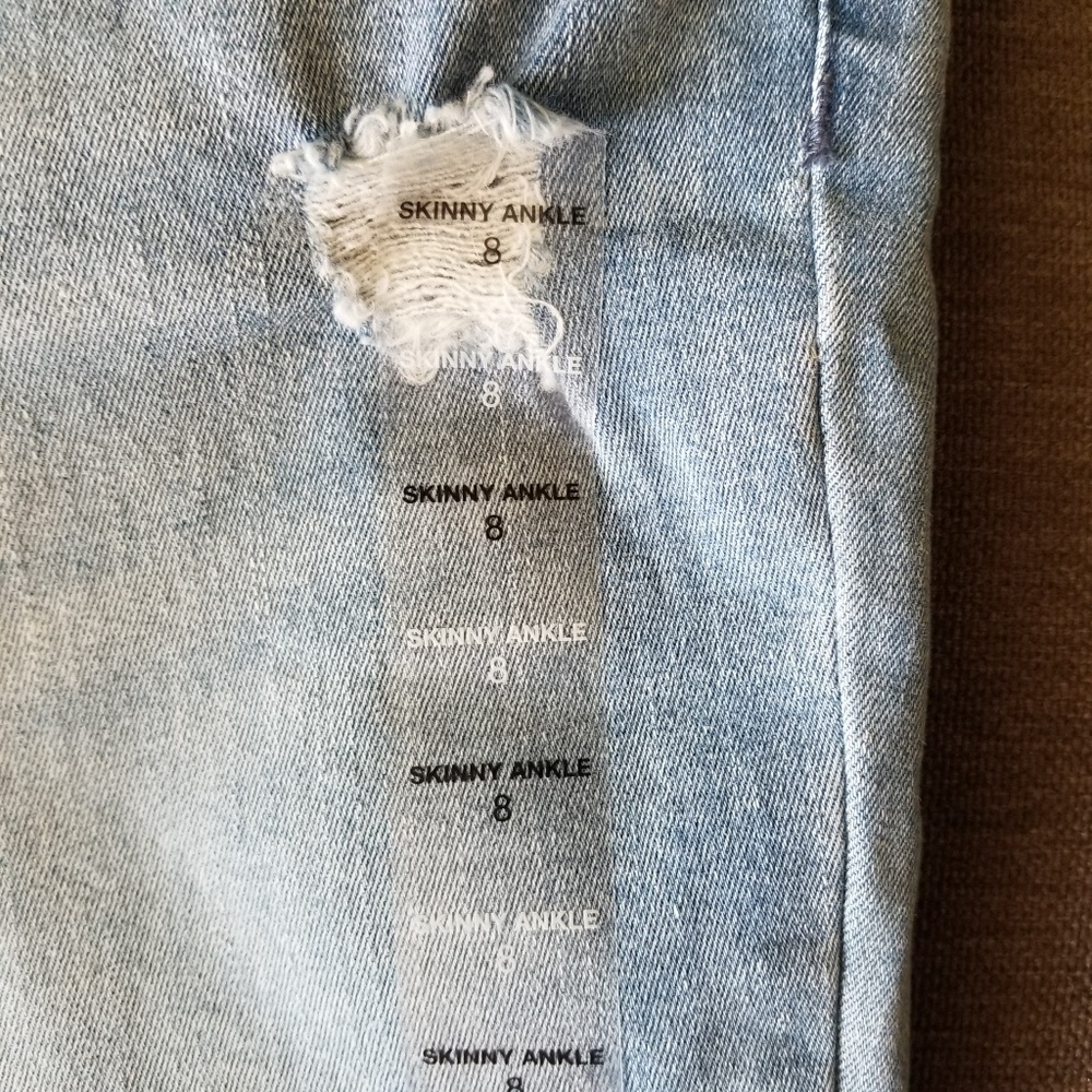 NWT Jennifer Lopez Mid Rise Skinny Ankle Jeans - Picture 5 of 6